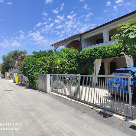 Apartment House Vir-To-All Dış mekan fotoğraf